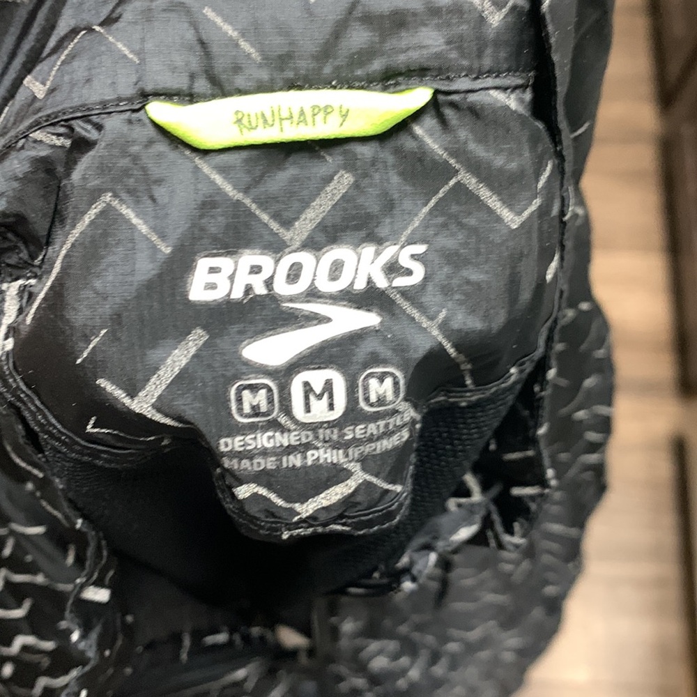 Brooks Running Jacket - image 6